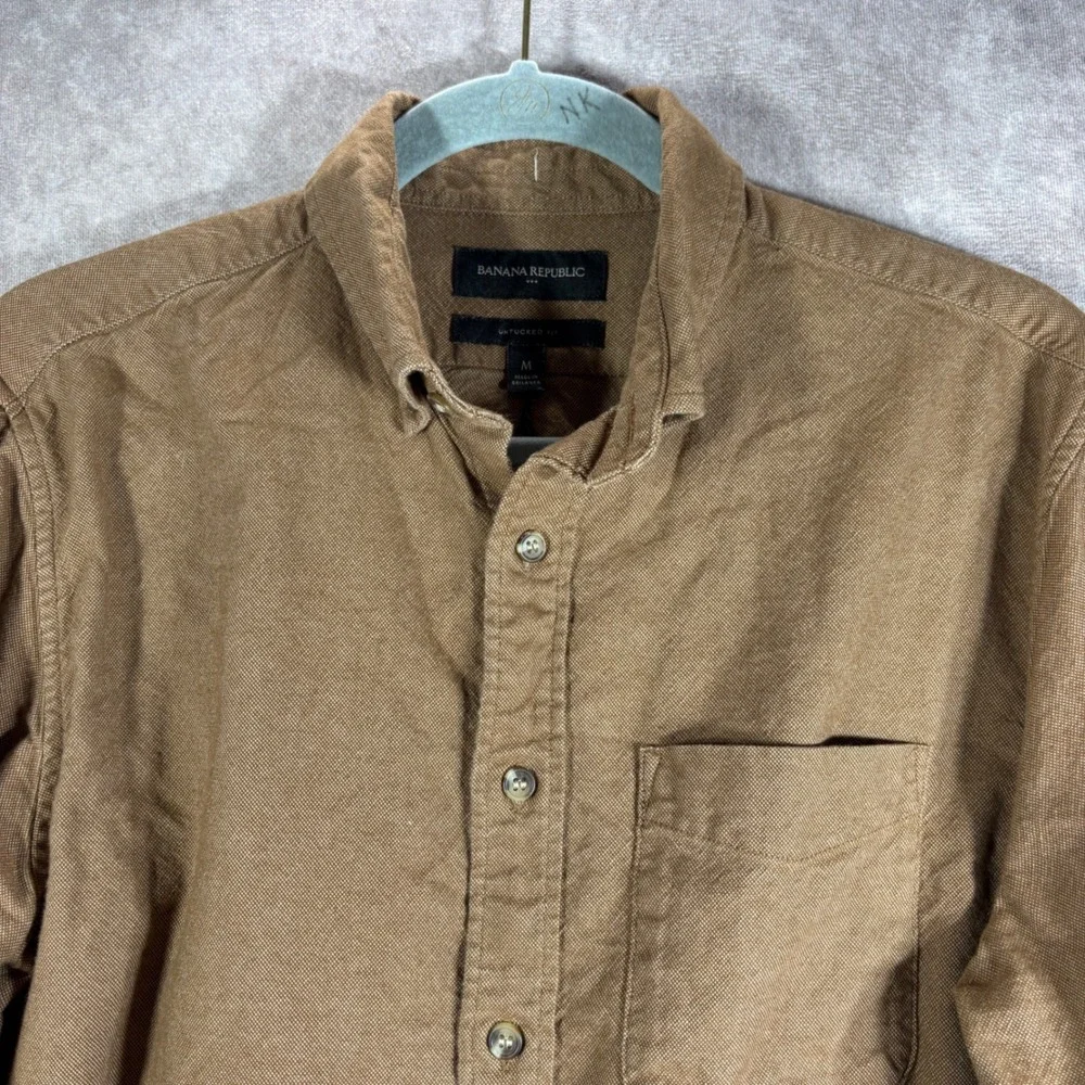 Banana Republic Button Down Shirt Mens M Brown Untucked Fit Casual Cotton Oxford
